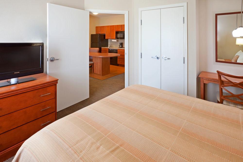 Candlewood Dallas Worth South By Ihg 2*